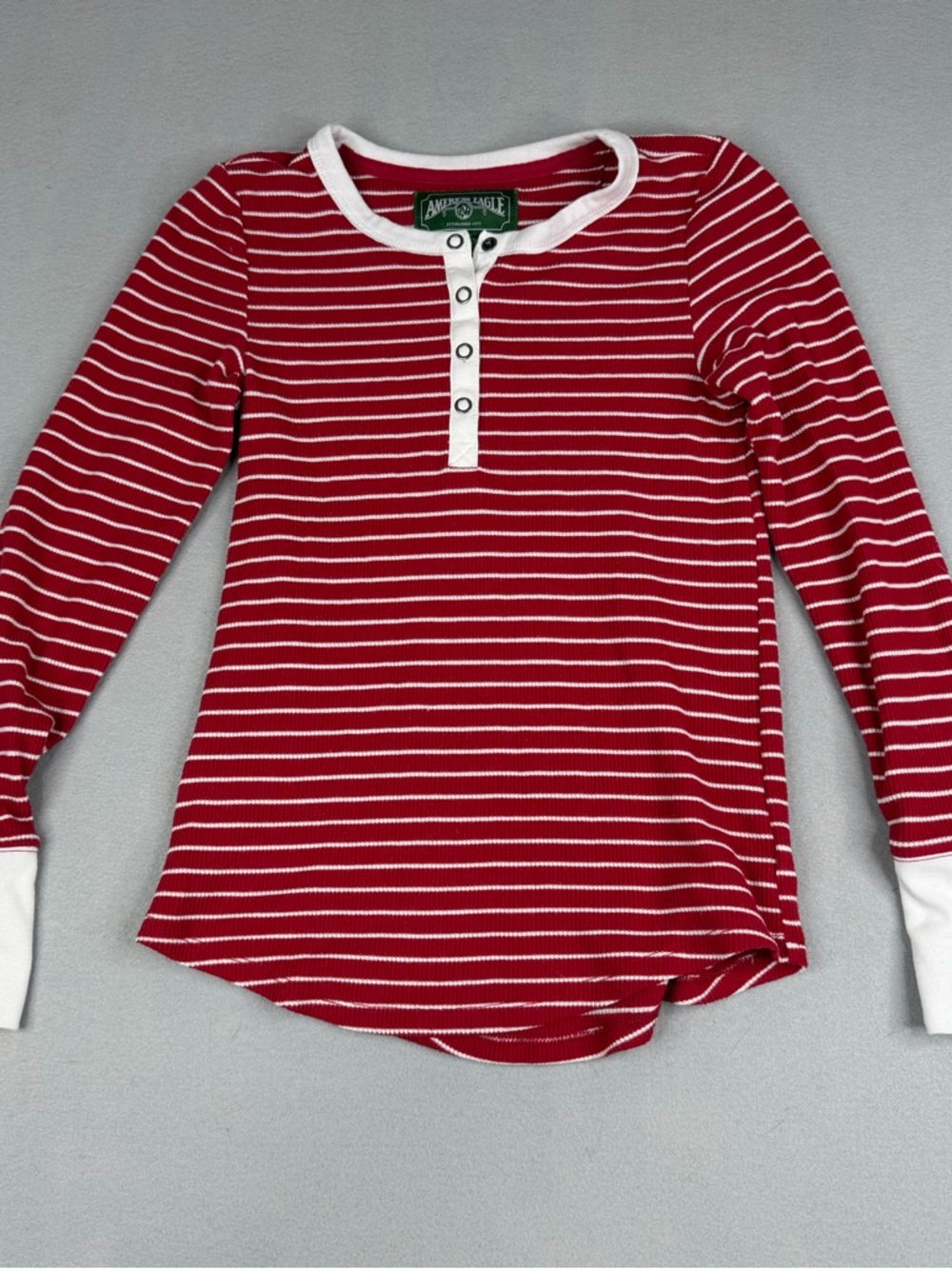 American Eagle XS Red White Striped Thermal Henley Waffle Knit Y2K Long Sleeve